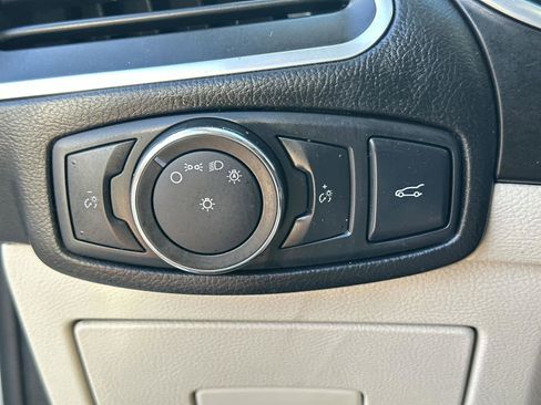 Used 2016 Ford Edge Titanium w/ Technology Package image 29