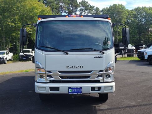 Used 2024 Isuzu NPR 5500 LANDSCAPE  DUMP image 8