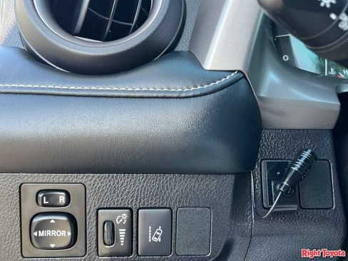Certified 2018 Toyota RAV4 XLE w/ Plus Extra Value Package FWD image 33