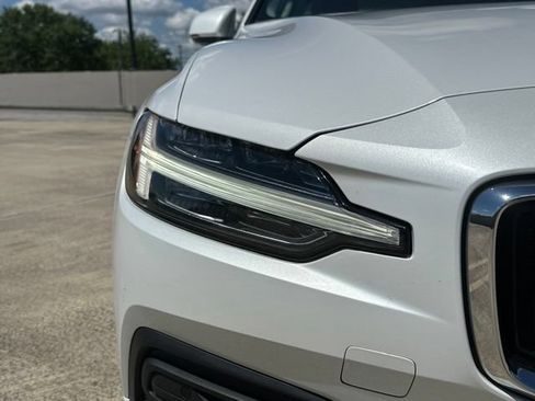 Used 2020 Volvo S60 T6 Momentum AWD/4WD image 11