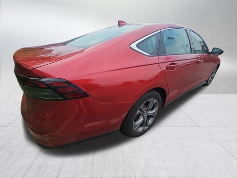Used 2024 Honda Accord EX image 4