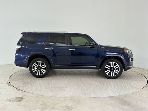 Used 2022 Toyota 4Runner Limited RWD image 8