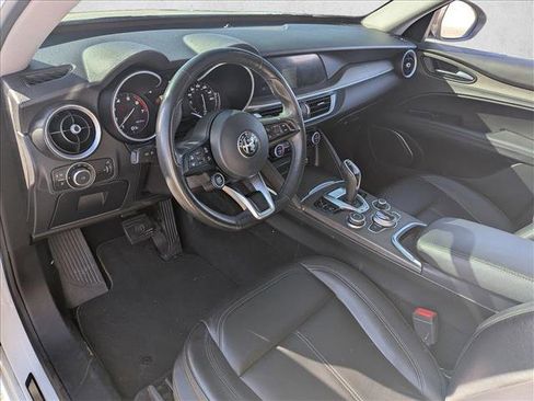 Used 2021 Alfa Romeo Stelvio Ti w/ Nero Edizione image 9