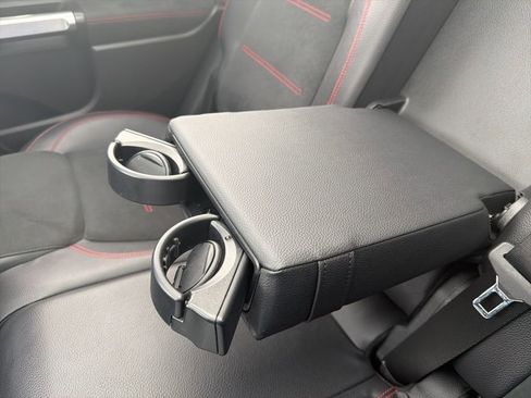 Used 2020 Mercedes-Benz GLB 250 4MATIC image 41