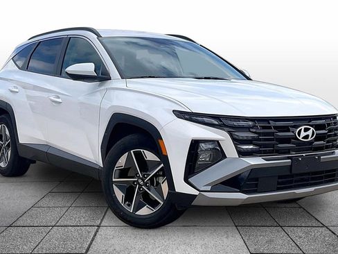Used 2025 Hyundai Tucson SEL FWD image 2