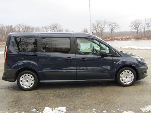 Used 2018 Ford Transit Connect XL image 5