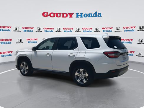 Certified 2023 Honda Pilot EX-L image 6