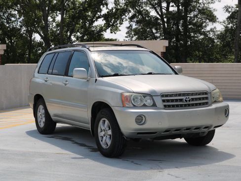 Used 2002 Toyota Highlander 2WD V6 image 10