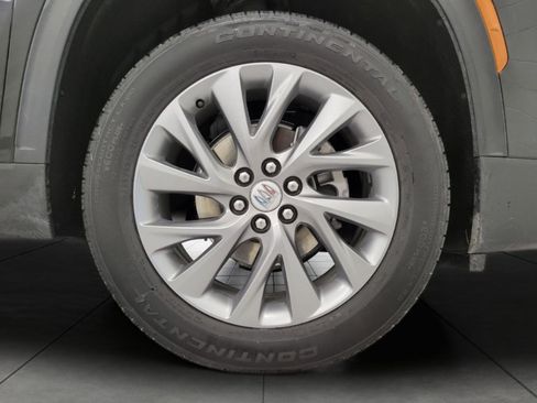 Certified 2025 Buick Enclave Preferred image 3