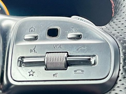 Certified 2022 Mercedes-Benz GLC 43 AMG 4MATIC image 36