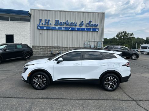 Used 2025 Kia Sportage EX w/ Premium Package AWD/4WD image 4