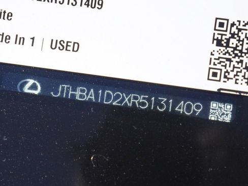 Used 2024 Lexus IS 300 F Sport image 30