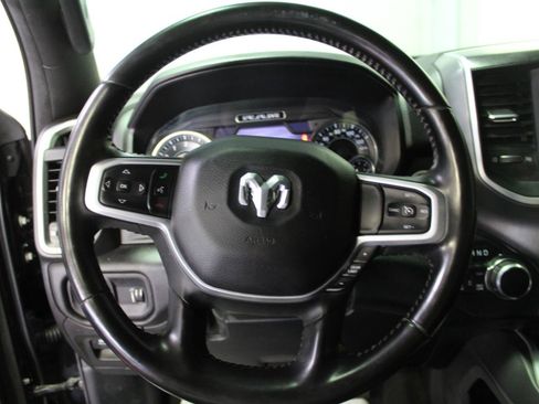 Used 2021 RAM 1500 Big Horn AWD/4WD image 8