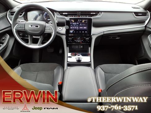 Certified 2024 Jeep Grand Cherokee Altitude image 24