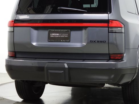 Used 2025 Lexus GX 550 w/ Cold Area Package AWD/4WD image 11