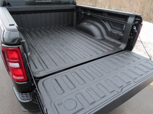 New 2026 RAM 1500 Big Horn AWD/4WD image 18