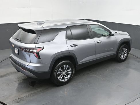 Used 2025 Chevrolet Equinox LT FWD image 42