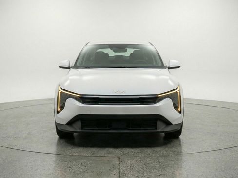 Used 2025 Kia K4 FWD image 2