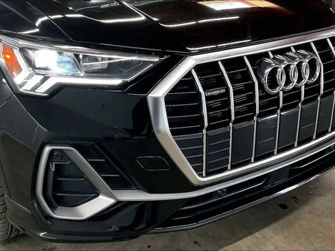 Certified 2025 Audi Q3 2.0T Premium w/ Convenience Package image 33