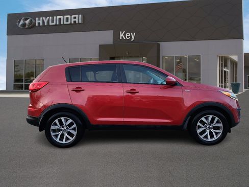 Used 2014 Kia Sportage LX image 3