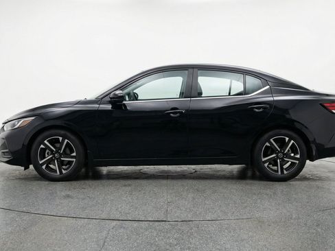 Used 2025 Nissan Sentra SV FWD image 5