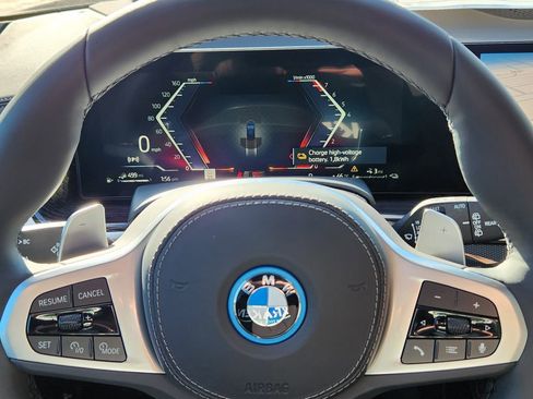 New 2026 BMW X5 xDrive50e image 12