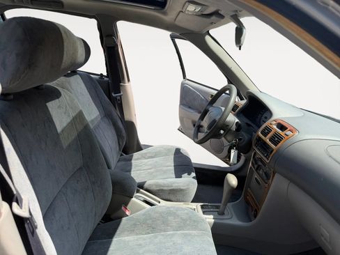 Used 1999 Toyota Corolla LE FWD image 10
