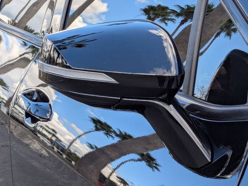 Used 2024 Kia Sportage SX image 12