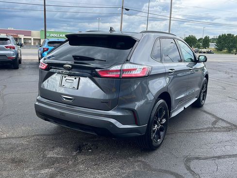 Used 2024 Ford Edge SE w/ Black Appearance Package AWD/4WD image 5
