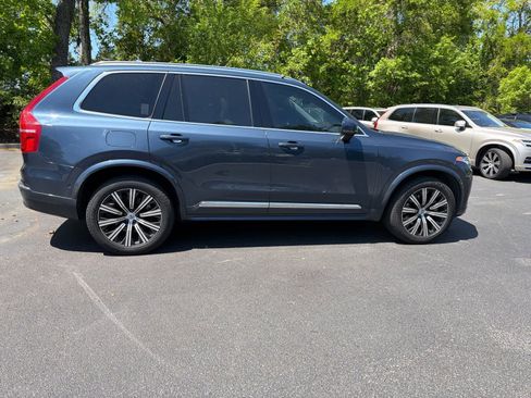 Used 2023 Volvo XC90 B6 Plus image 17