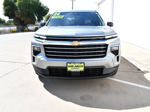 Used 2026 Chevrolet Traverse LT w/ Driver Confidence Package FWD image 14