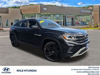Used 2022 Volkswagen Atlas Cross Sport SE w/ Black Wheel Package