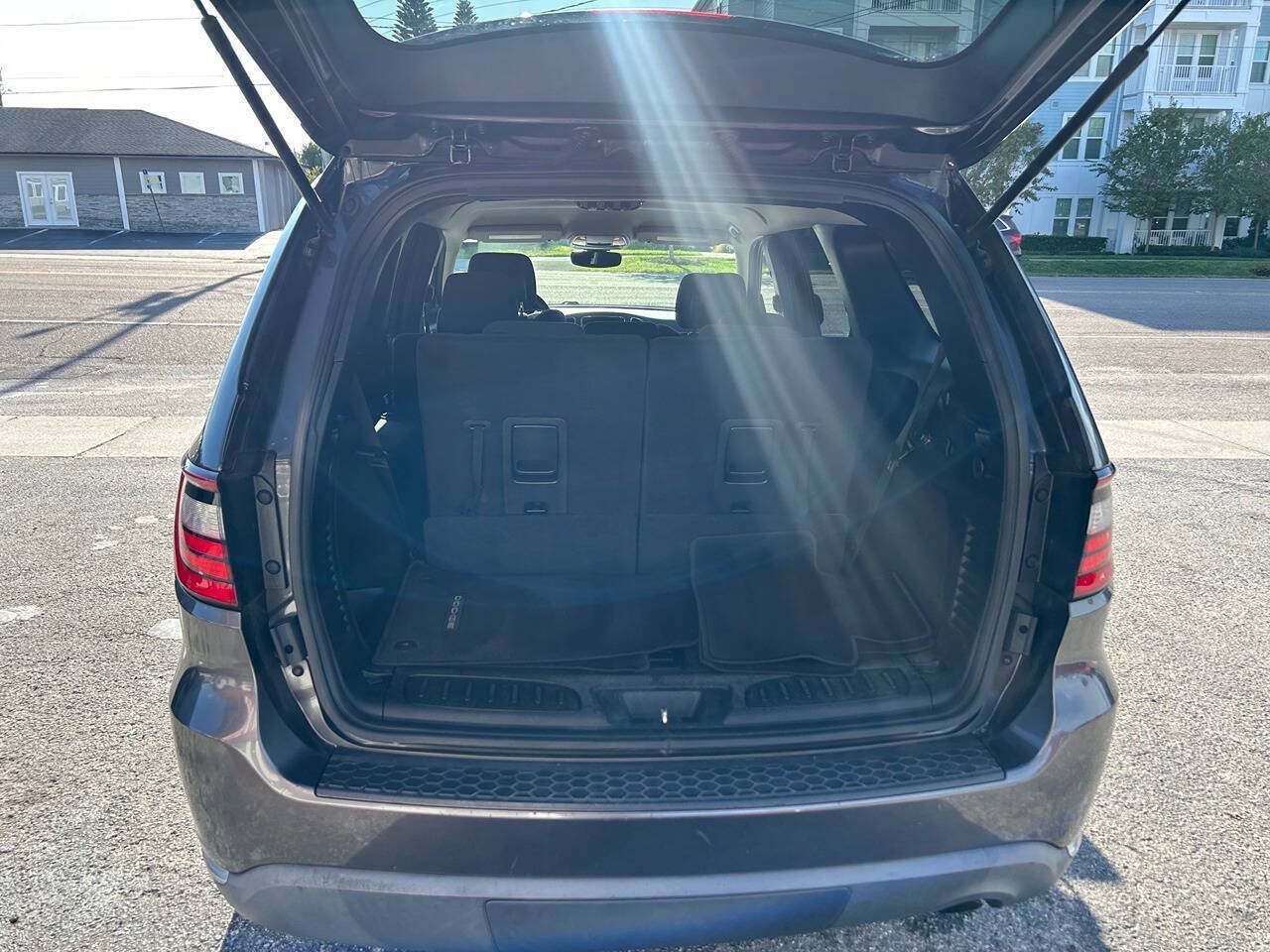 Used 2017 Dodge Durango SXT w/ 3rd Row Seating Group RWD image 11