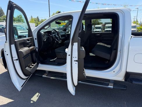 Used 2023 Chevrolet Silverado 2500 LT image 14