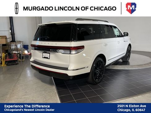 Used 2024 Lincoln Navigator Reserve AWD/4WD image 40