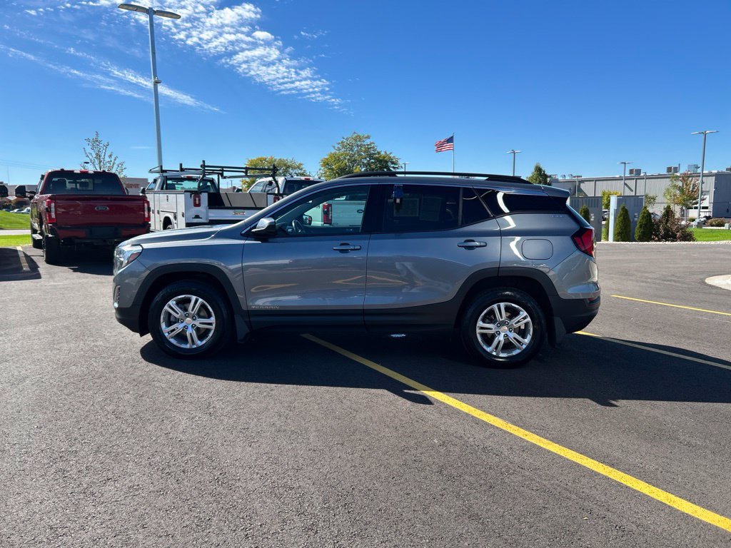 Used 2019 GMC Terrain SLE w/ Driver Convenience Package AWD/4WD image 9