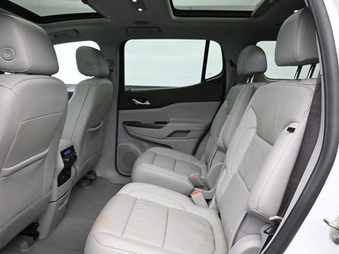 Used 2021 GMC Acadia SLT w/ Premium Package image 21