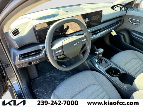 New 2025 Kia K4 EX image 25