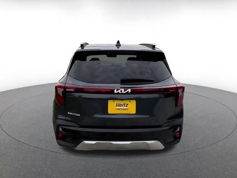 Used 2025 Kia Seltos S FWD image 12