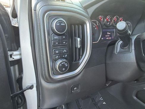 Used 2022 Chevrolet Silverado 1500 RST AWD/4WD image 19
