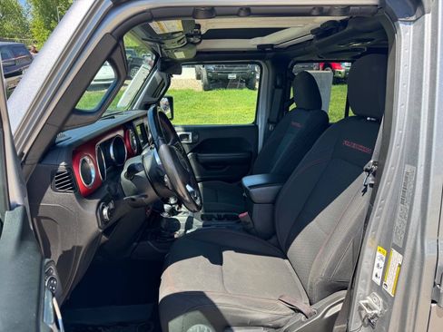 Used 2018 Jeep Wrangler Unlimited Rubicon AWD/4WD image 11