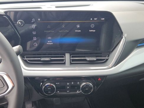 New 2026 Chevrolet Trax LT w/ Driver Confidence Package image 12