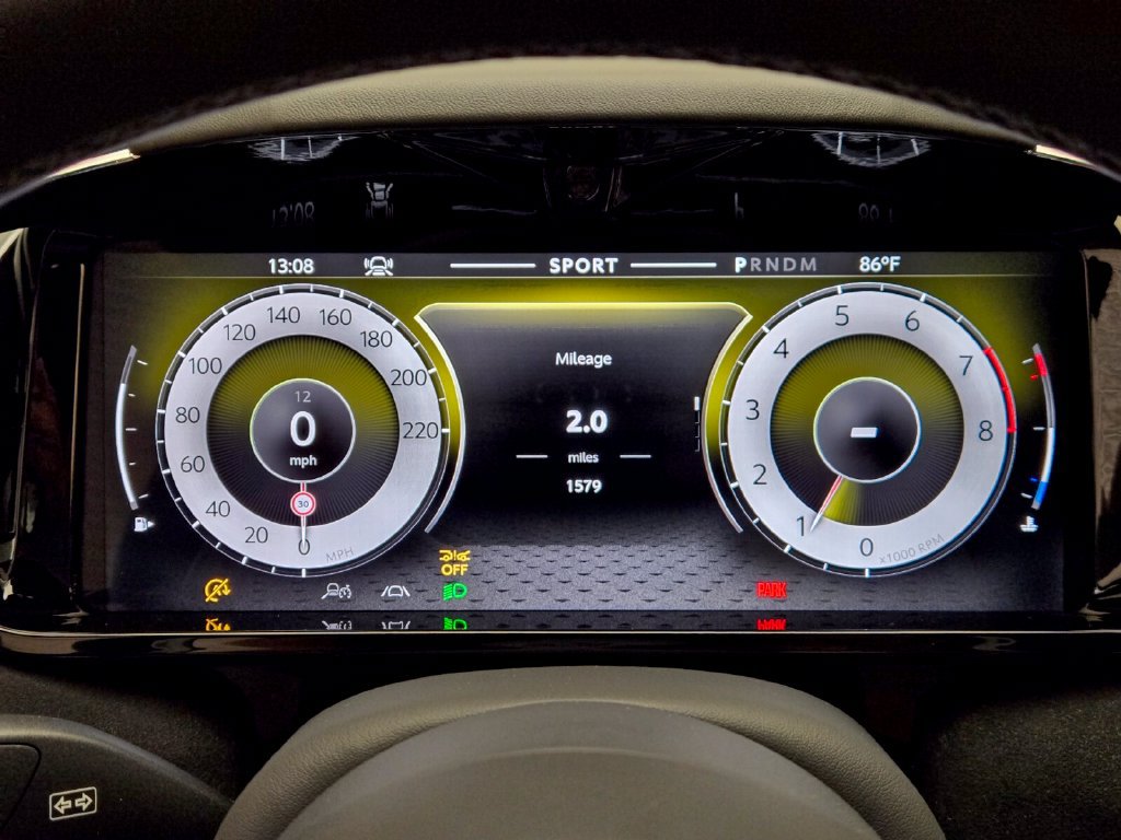 Used 2025 Aston Martin V8 Vantage Coupe RWD image 33