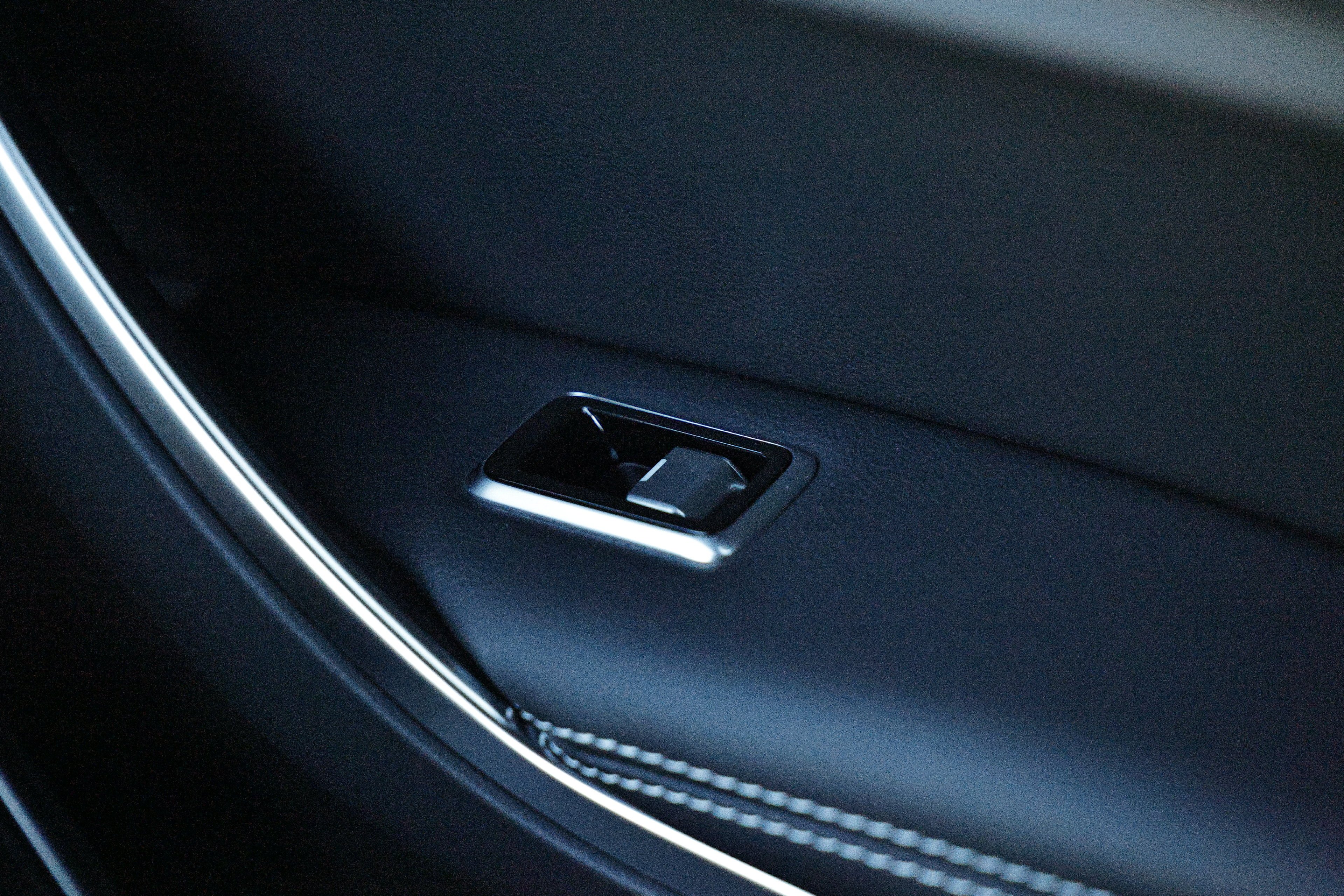 New 2024 Jaguar XF R-Dynamic SE AWD/4WD image 54