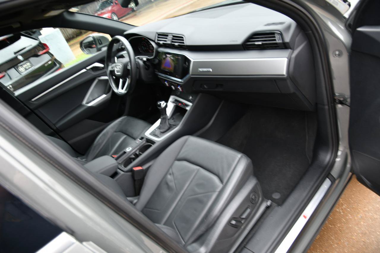 Used 2024 Audi Q3 2.0T Premium AWD/4WD image 27