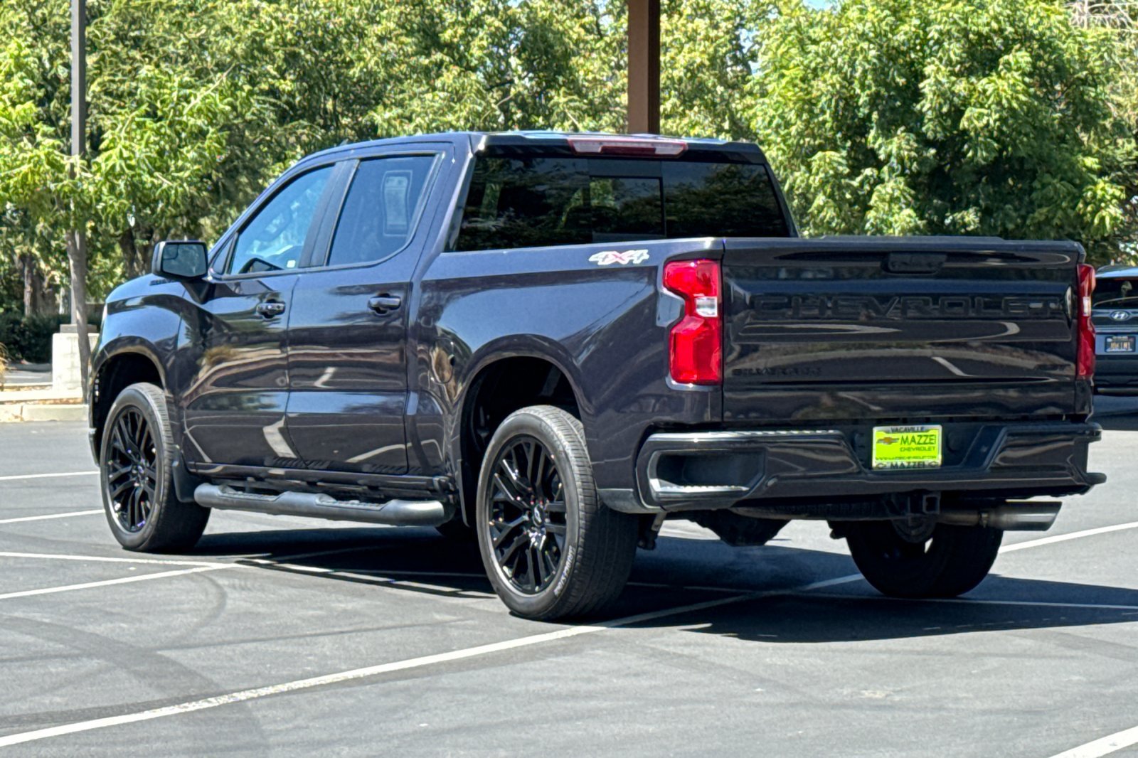Used 2023 Chevrolet Silverado 1500 RST w/ Convenience Package II AWD/4WD image 3