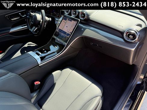Used 2024 Mercedes-Benz CLE 450 4MATIC Coupe w/ Driver Assistance Package image 37