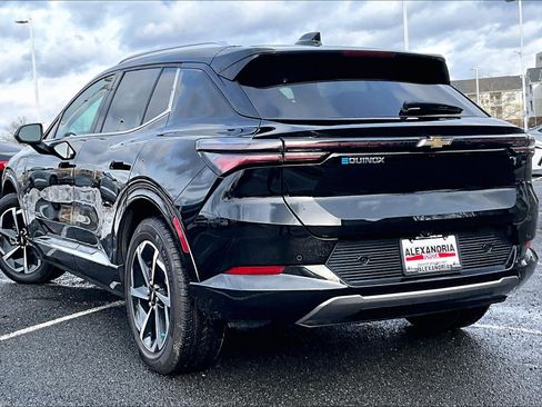 Used 2024 Chevrolet Equinox EV LT image 10