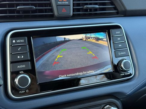 Used 2025 Nissan Versa SV image 24