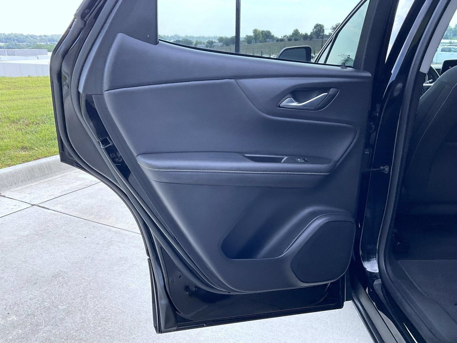 Used 2025 Chevrolet Blazer LT AWD/4WD image 18